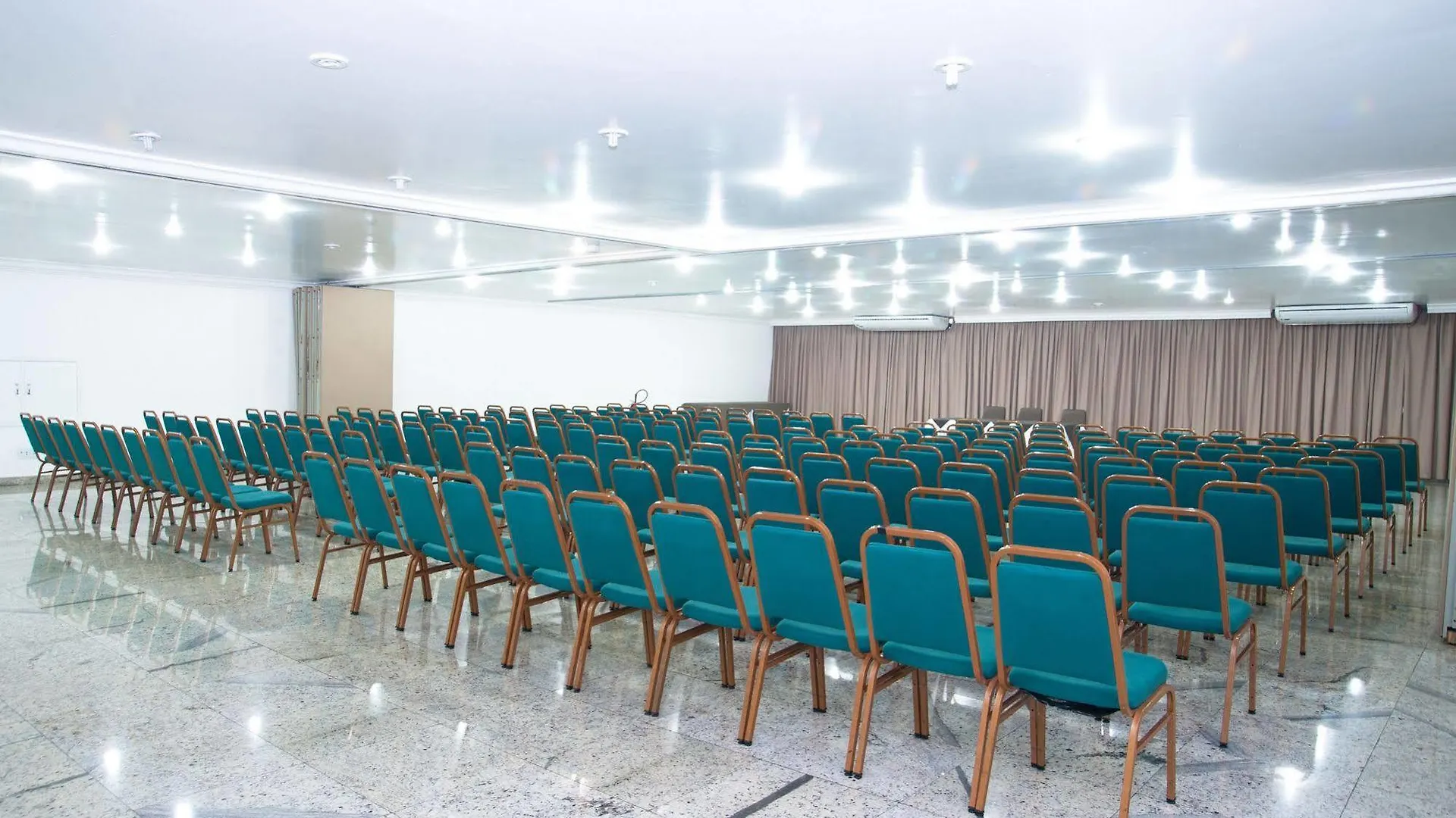 Hotel Dan Inn Planalto サンパウロ 3*,